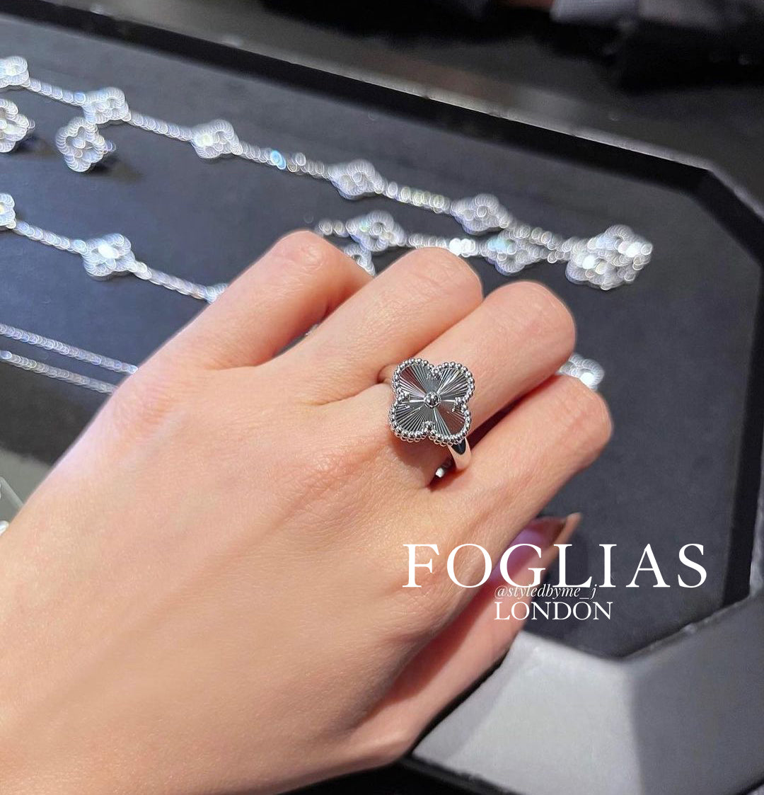 Clover Rings